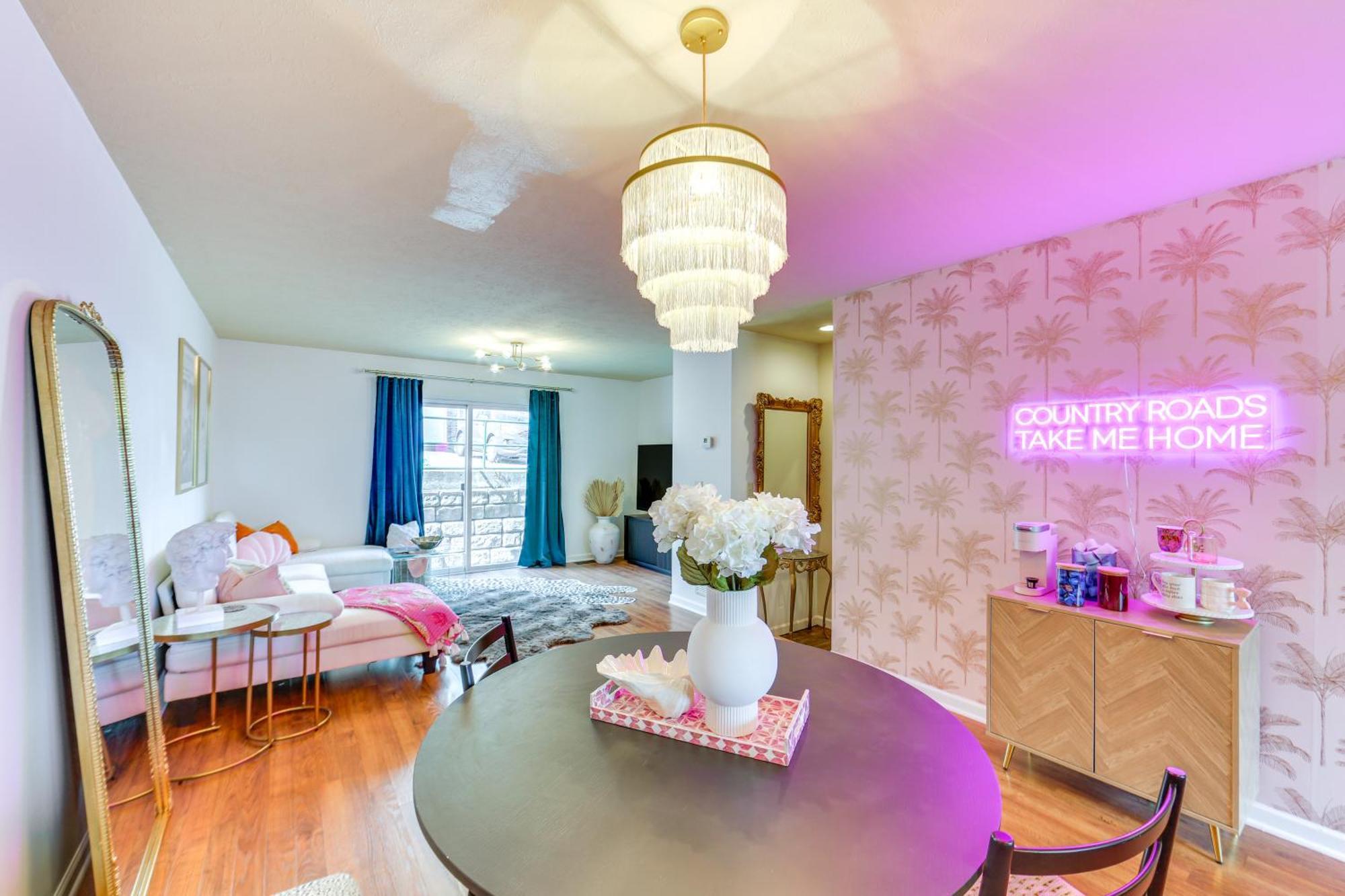 Chic Morgantown Vacation Rental - 2 Mi To Wvu! Eksteriør bilde